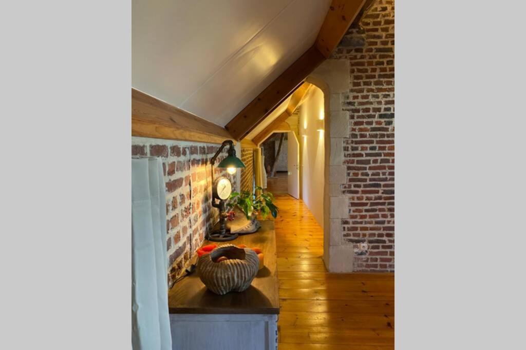 Charmant Appartement Dans Une Ancienne Ferme Nivelles Bagian luar foto